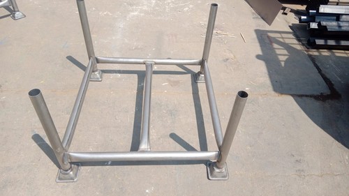 X24 steel post pallet - post,