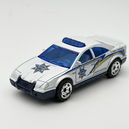 Matchbox police car opening - police,