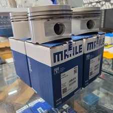 COSWORTH YB PISTON SET (4)