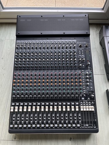 Mackie onyx 1640i with back - mackie,