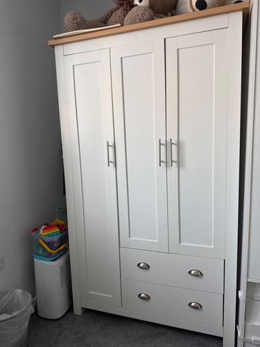 wardrobe