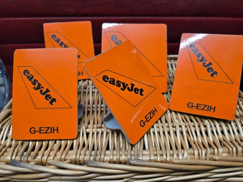 Easyjet airbus a319 - airbus,