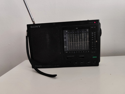 Sony icf 7601 - fm/mw/sw1, 10