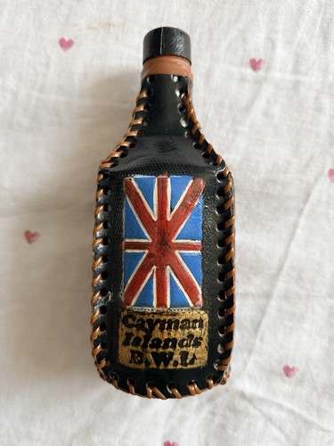 Vtg cayman islands - vtg, leather