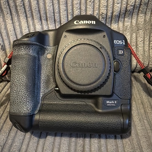Canon eos mark - canon, ii