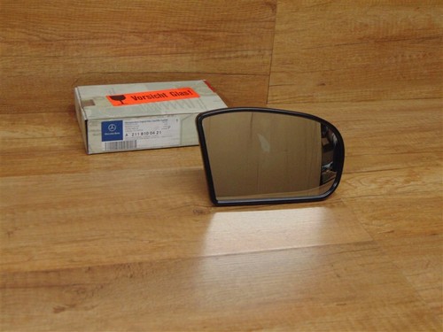 Right exterior mirror glass - right,