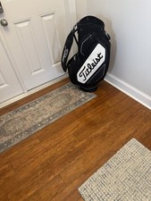 Titleist 2025 Mid Size Staff Bag