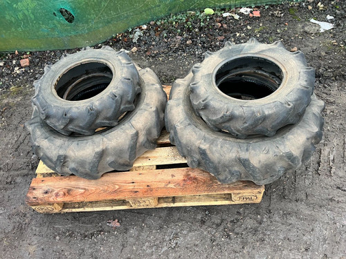 Bridgestone compact tractor - 4x,