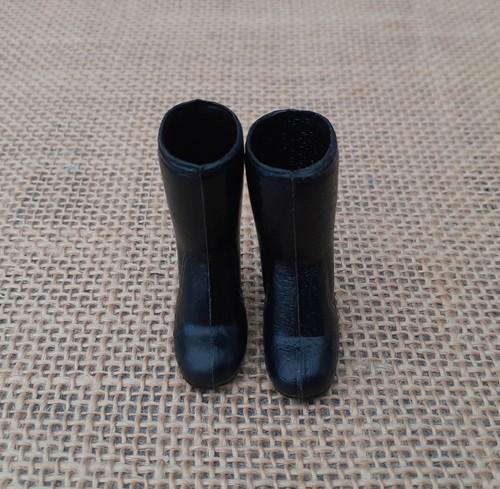 Sindy dolls high heeled black - sindy,