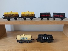 THOMAS THE TANK ENGINE ERTL LOT OF 6 FUEL MILK TAR D'FUSIT GUNPOWDER TANKERS