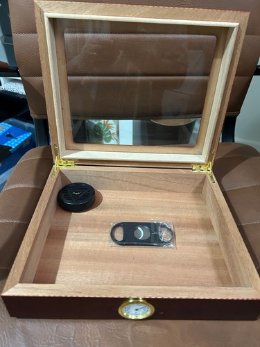 Lovely wooden humidor for - , sale
