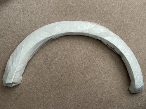 Genuine mitsubishi l200 mk4 - mitsubishi,