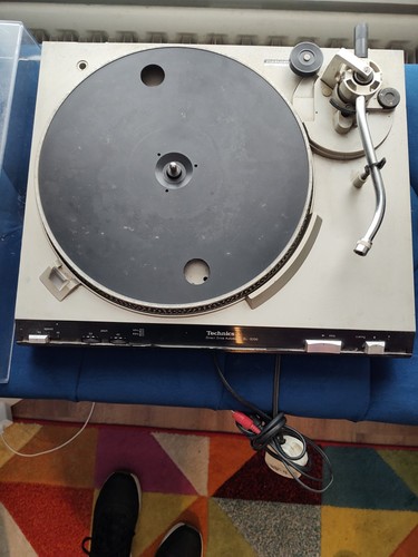 Technics turn table - technics,