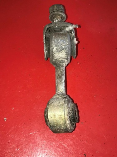 Rear right stabilizer bar
