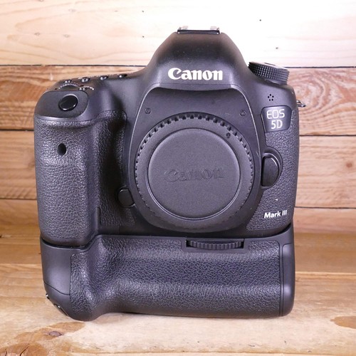 Used canon eos mark iii - used,