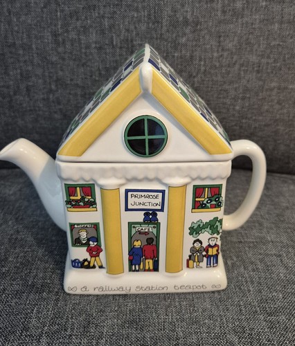 Vintage wade ceramic teapot - vintage,