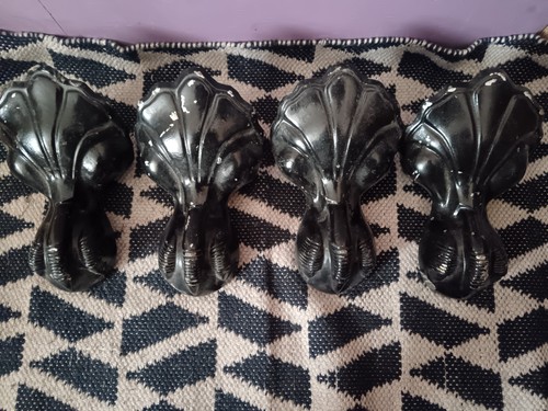 Cast iron claw bath - cast,