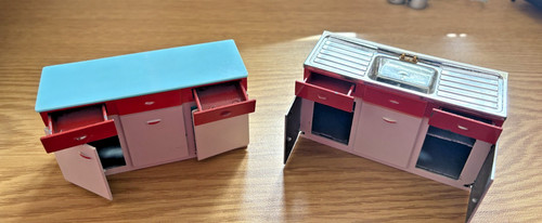 Doll house furniture - , triang