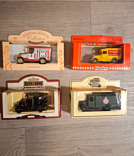 Lot vintage boxed - 4,