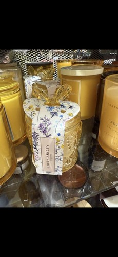 Laura ashley soy blend candle - ashley,