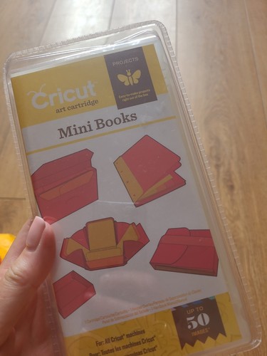 Cricut mini books cartridge - mini,
