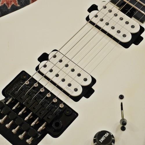 Charvel jim root - charvel,