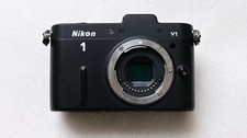 Nikon 1 V1 body in black - only 3484 shots