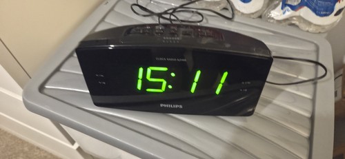 Philips digital clock radio - clock,