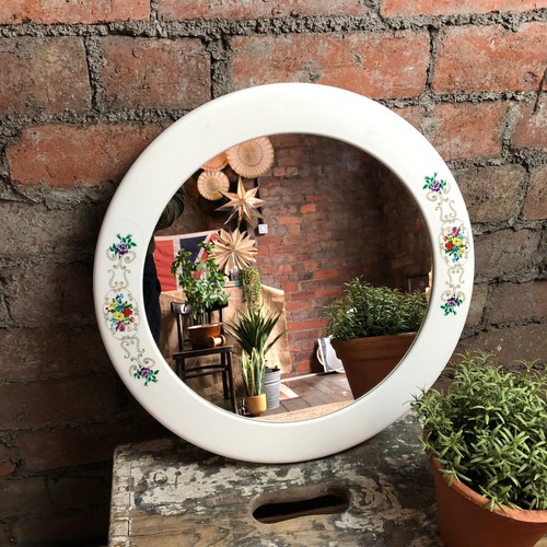 Vintage french round - french, white
