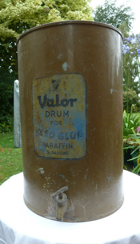 Vintage valor for esso - for, blue