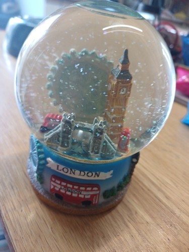 Large snow globe london - snow,
