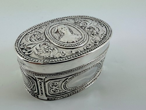 Beautiful edwaridan solid - beautiful,
