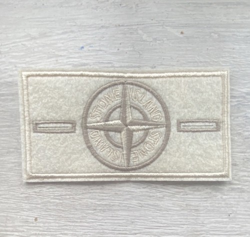 Stone island badge patch white - island,