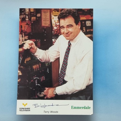 Emmerdale cast card c1995 - cast,