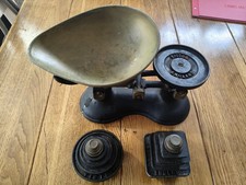 Traditional Kitchen Scales