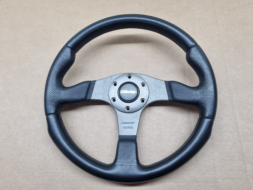 Momo d25 race steering wheel - race,