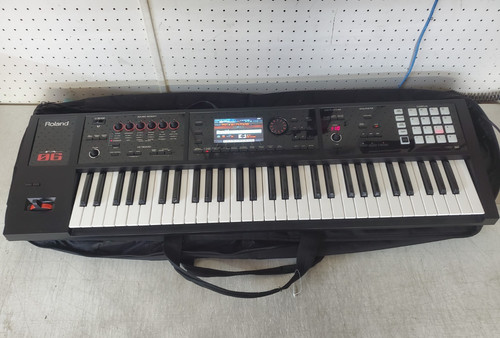 Roland music workstation - fa-06,