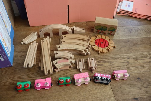 Mixed brands wooden train - mixed, set