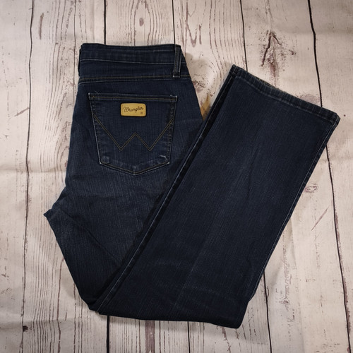 Wrangler curved body bootcut - curved,