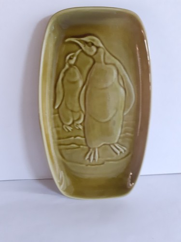 Poole pottery pin - pottery, tray