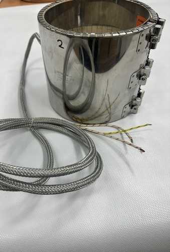 Universal injection moulding - universal,