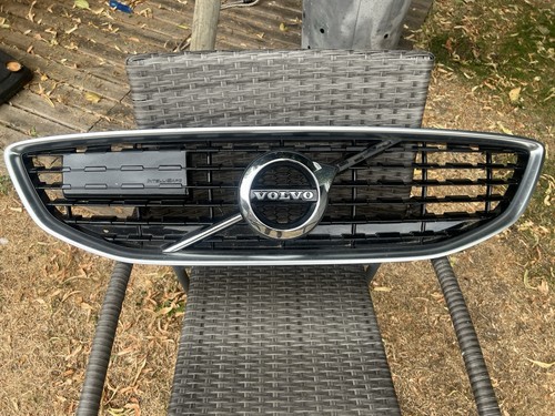 Volvo v40 front grill pn - grill, (pn