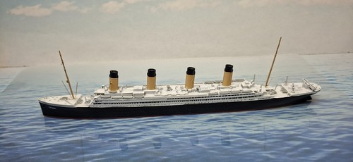 1250 1200 titanic liner by - 1/1200,