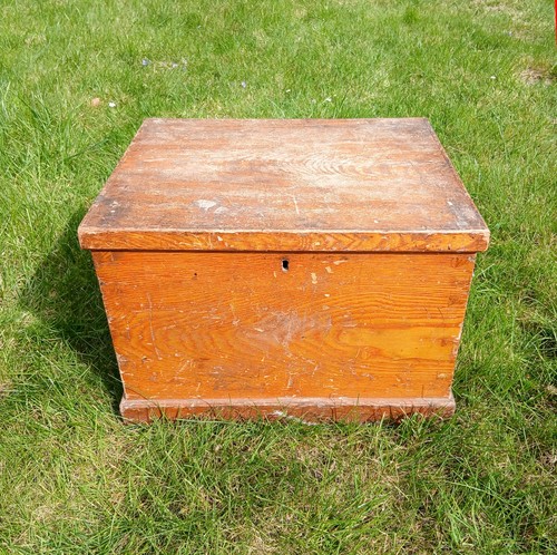 Antique scumbled pine blanket - pine,