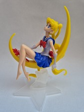 Beautiful SAILORMOON PVC Figure Figurine - SAILOR MOON