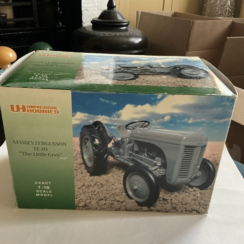 Universal hobbies massey - universal,