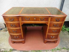 ANTIQUE STYLE LEATHER TOP YEW