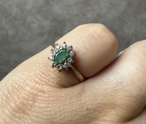 9ct yellow gold emerald - emerald, and