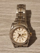 ladies SEIKO SAPPHIRE DAY/DATE  WATCH fast free postage