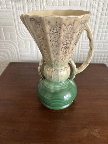 Art deco beswick base - art, designed